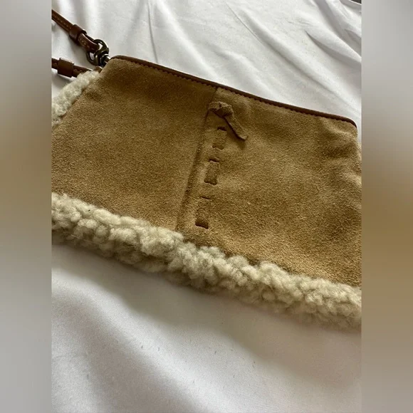 Vintage Mini Coach Wristlet - Picture 2 of 8